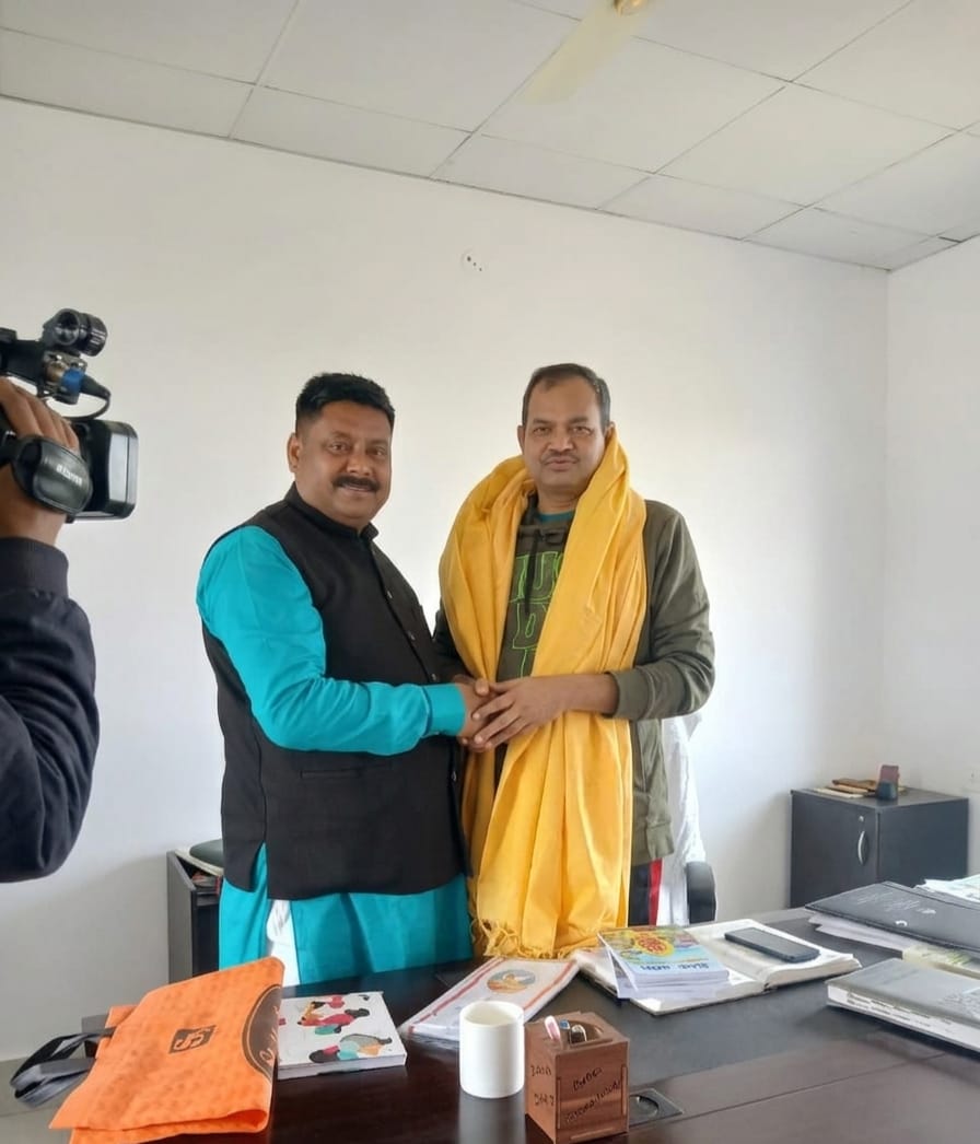 Founder with Energy Minister Mr. Shailesh Kumar Mandal